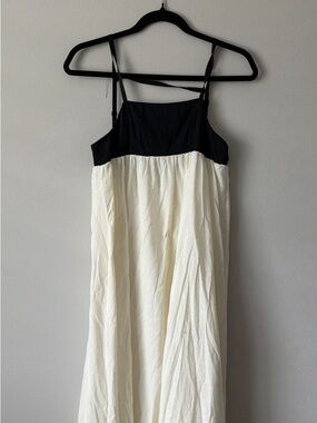 BRAND NEW - Black & Cream Maxi Dress with Spaghetti Straps